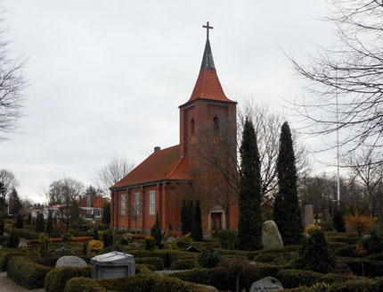 Gravsten på Ålestrup kirkegård. Rinds herred. Viborg amt.
